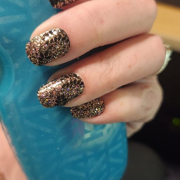 Color Street- Laurel Gardens - Picture 2 of 6